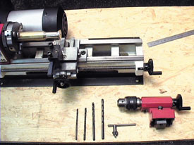 次に中の空洞部分の穴開けをしていきましょう。 鉄工用ドリル（市販品）直径3.5、4、5、6mmを用意します。