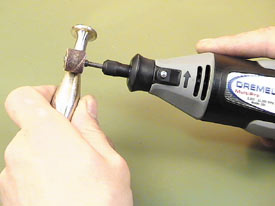 DREMEL MultiPro 3957 などを用いると、磨き上げを簡単に行う事ができます。