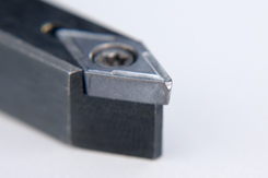 刃先の摩耗具合を確認するのに便利なルーペ、その他にも芯合わせや調整などに色々使えます。