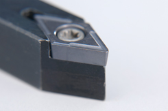 刃先の摩耗具合を確認するのに便利なルーペ、その他にも芯合わせや調整などに色々使えます。