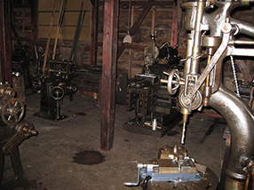 株式会社 東洋アソシエイツ | TOYOAS NEWS | 朝鮮特需の頃の旋盤